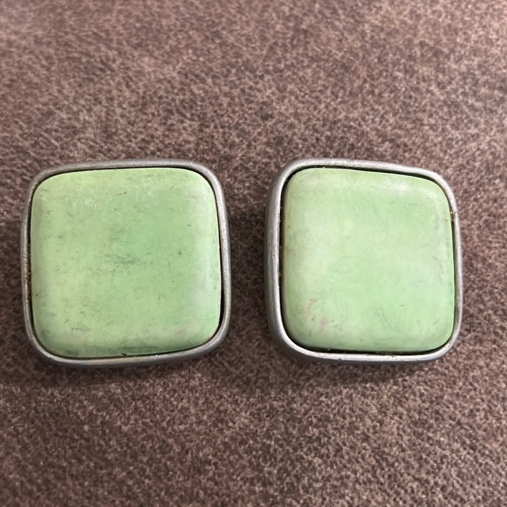 Ben Amun Vintage Green Square Clip-on Earrings 2"